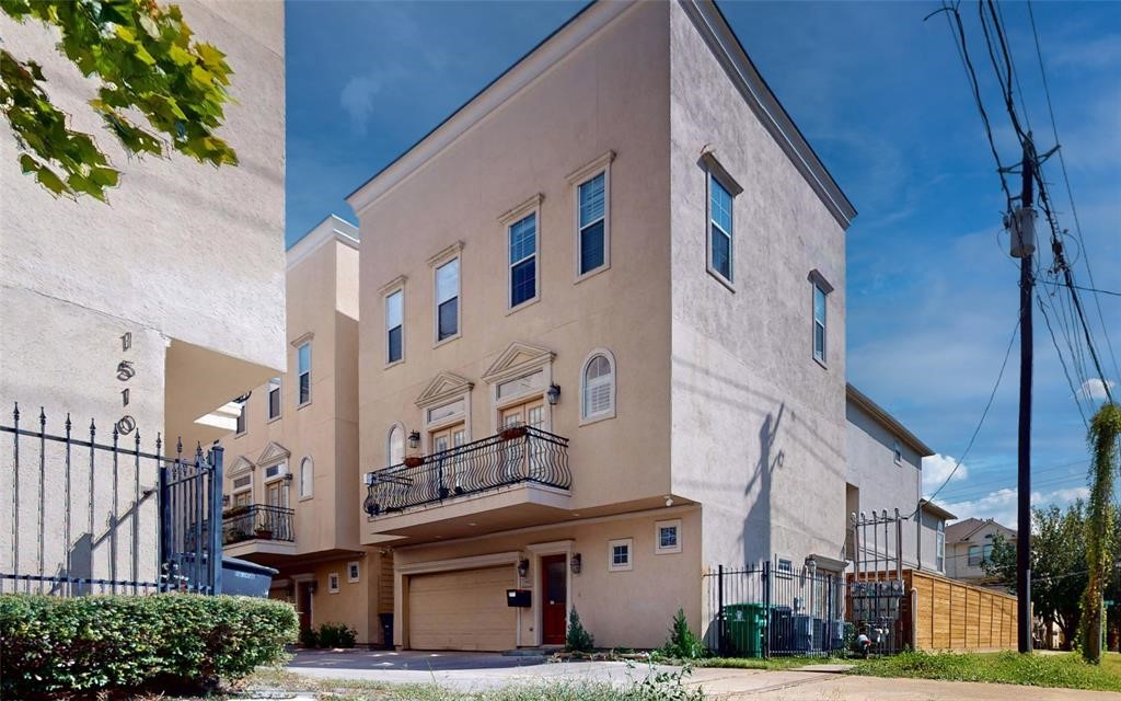 1502 Birdsall Street Houston, TX 77007 - Photo 2 of 41