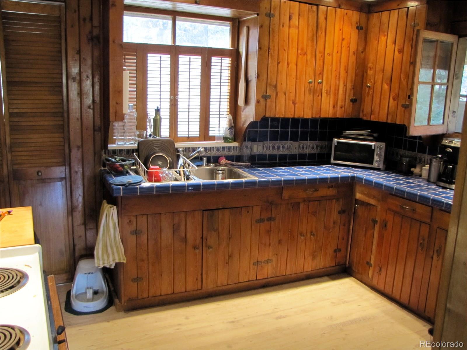 36 West Shawnee Road Shawnee, CO 80475 - Photo 5 of 19 Gallery Image 5