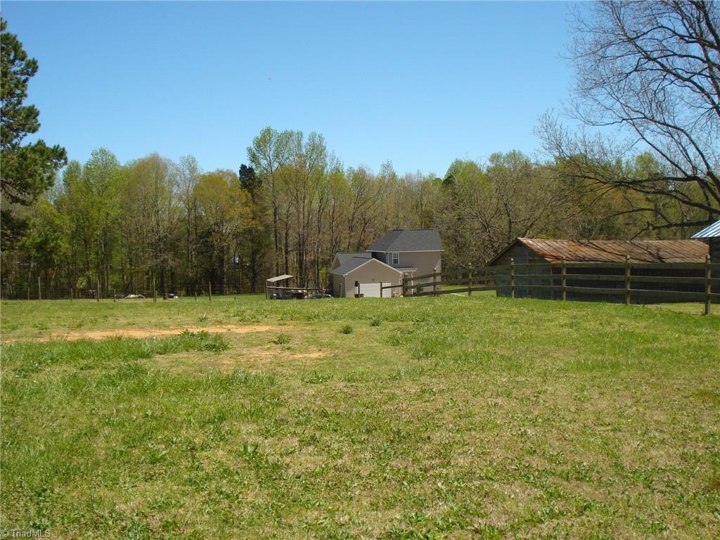 5618 Ridge Road Lexington, NC 27295 - Photo 9 of 31 Gallery Image 9