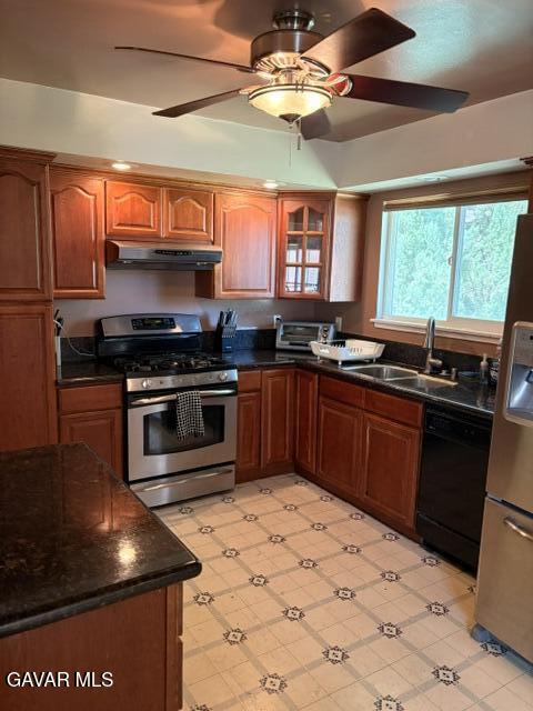 Kitchen 1 pic