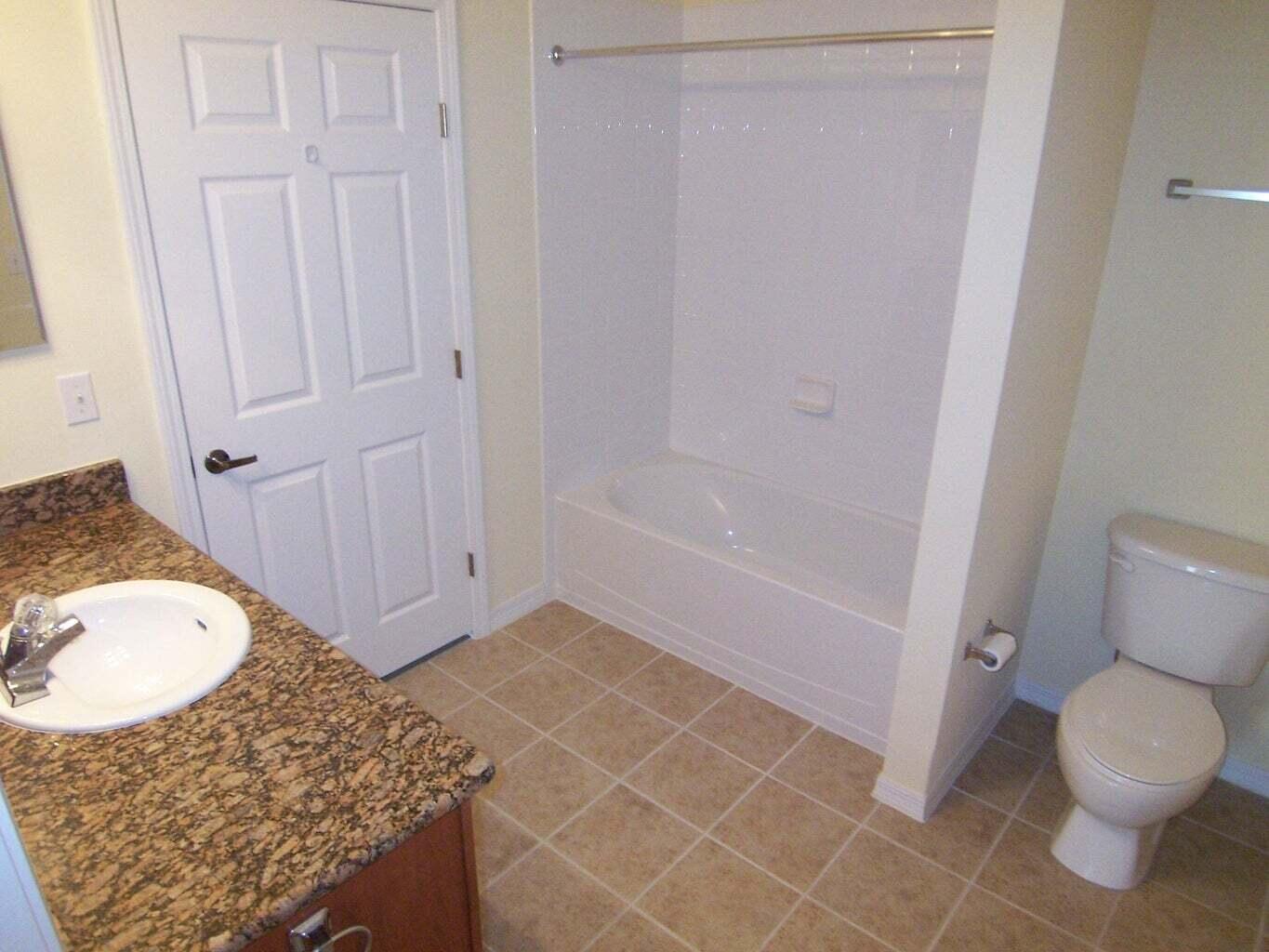 1637 Southeast Pomeroy Street Stuart, FL 34997 - Photo 13 of 21 20240604185146752095000000-o