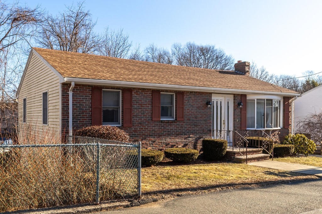 16 Rivers Lane Malden, MA 02148 - Photo 2 of 30 Gallery Image 2