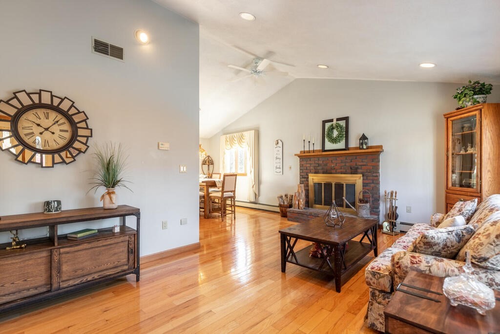 16 Rivers Lane Malden, MA 02148 - Photo 5 of 30 Gallery Image 5