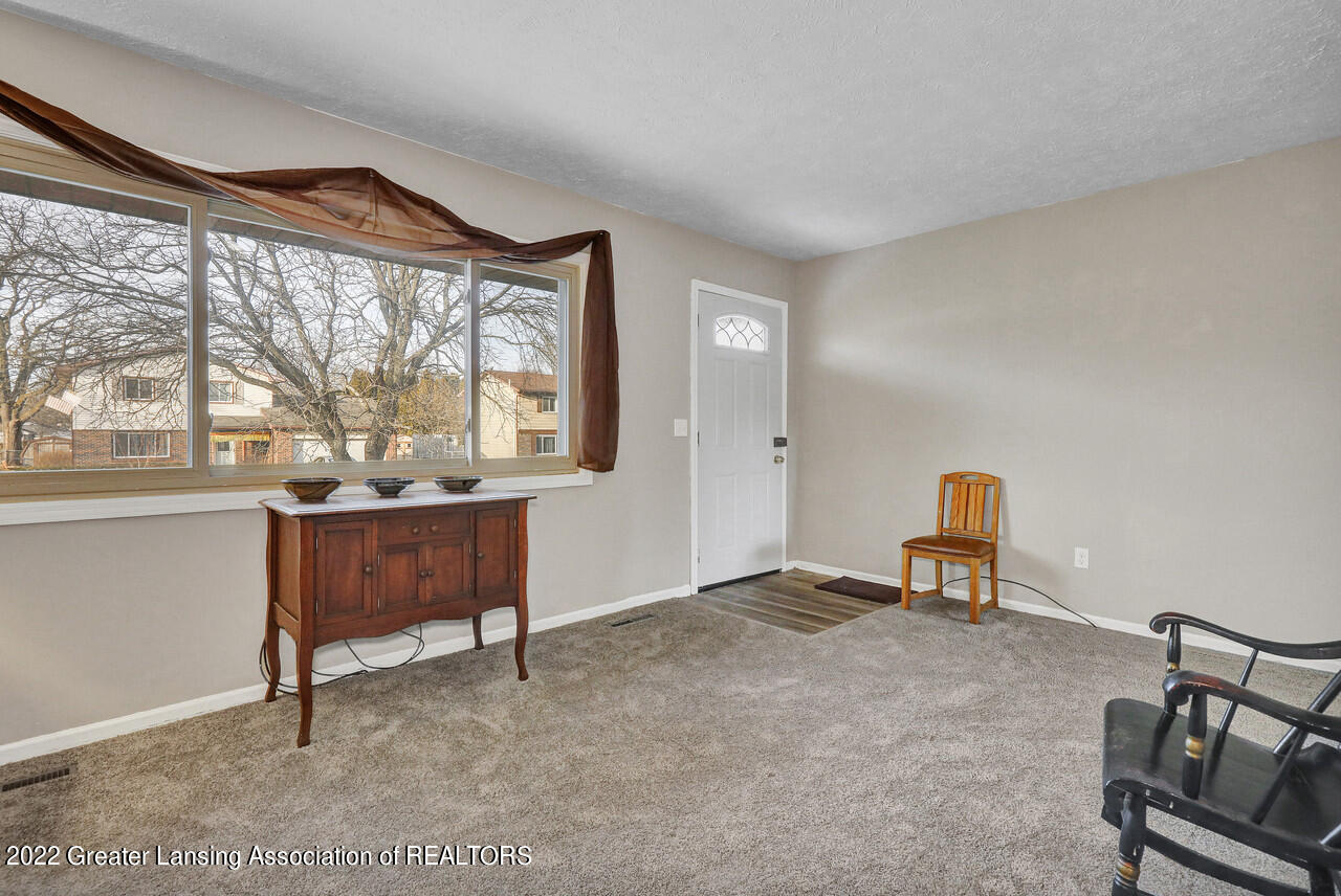 3117 Colchester Road Lansing, MI 48906 - Photo 13 of 38 _I3A1490 (1)