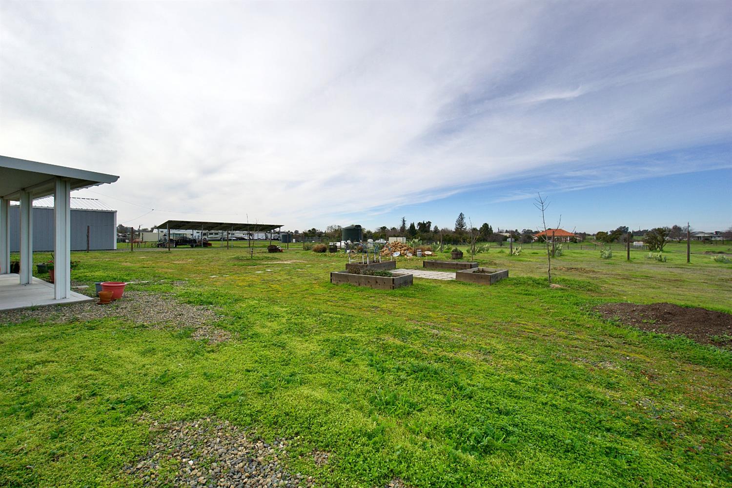16254 Road 37 Madera, CA 93636 - Photo 29 of 36 a view of a ocean with beach