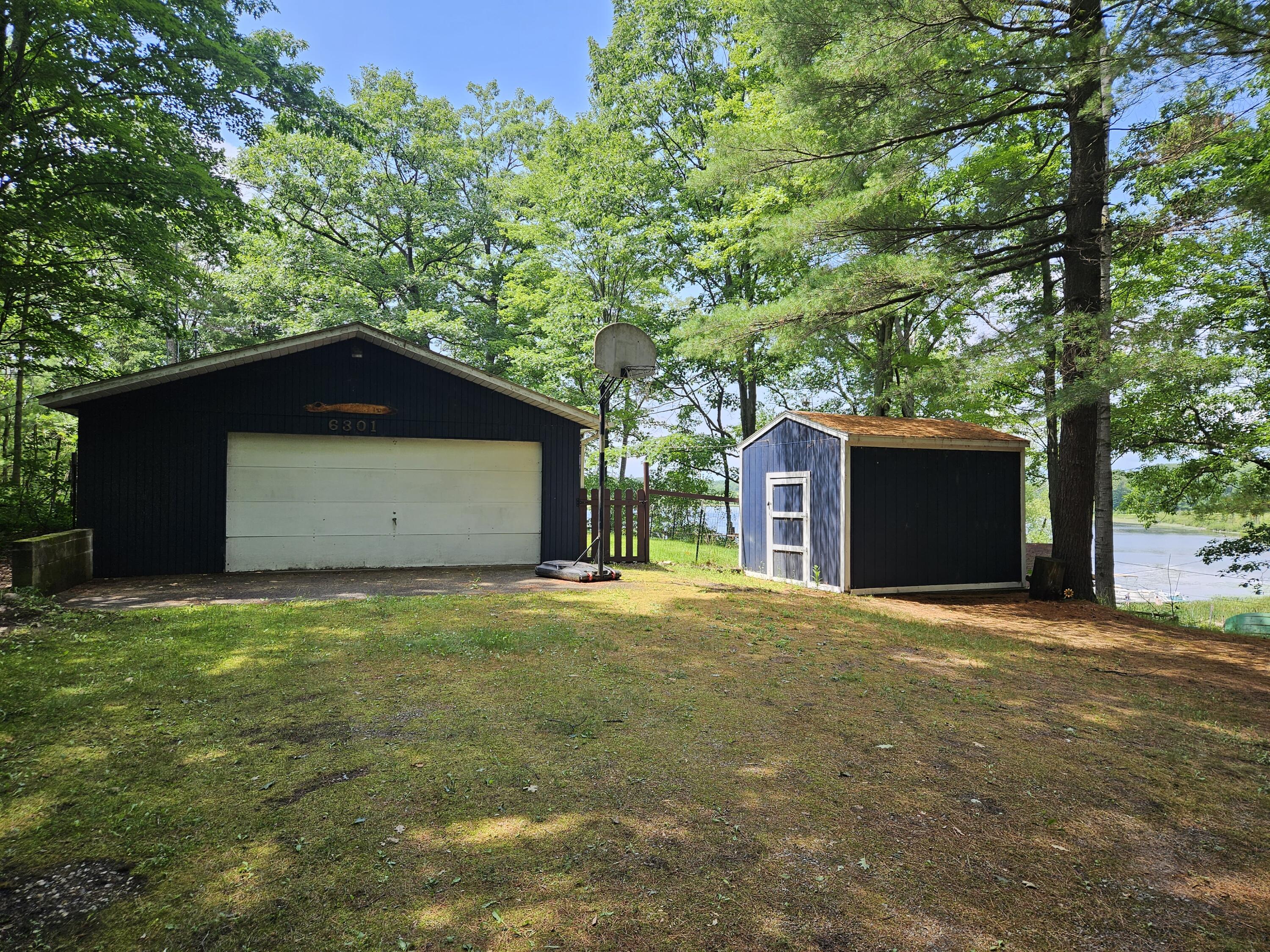 6301 West Rock Road Lake, MI 48632 - Photo 18 of 62 E25