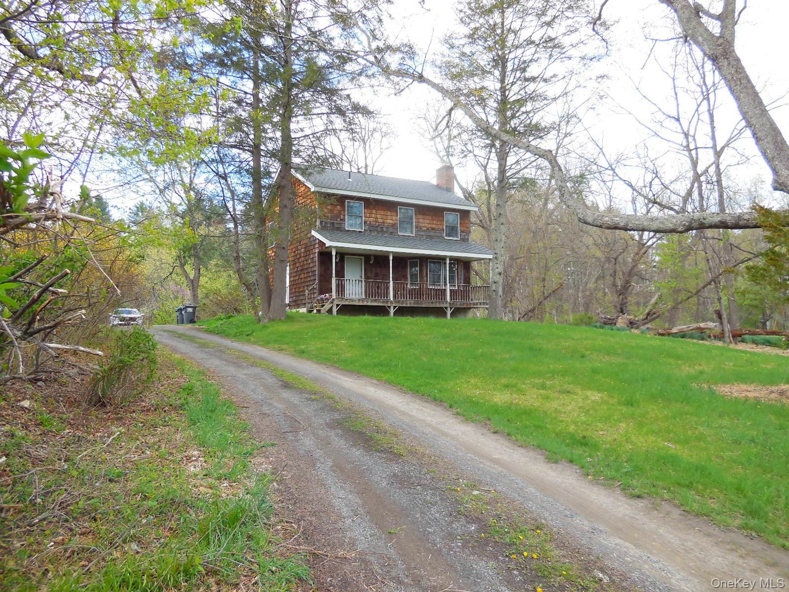 617 Burlingham Road Bloomingburg, NY 12721 - Photo 7 of 9 Front yard