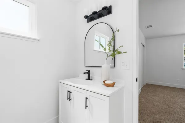 $469,900 | 2627 Stanford Avenue, Clovis, CA 93611