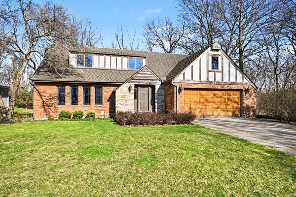 $399,000 | 1615 Margaret Lane, Aurora, IL 60505