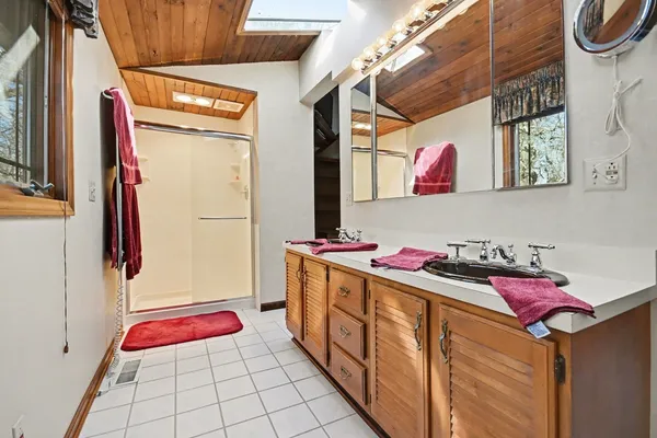$399,000 | 1615 Margaret Lane, Aurora, IL 60505