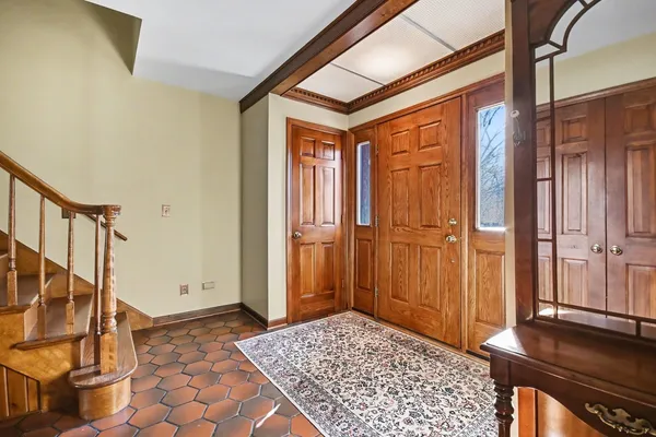 $399,000 | 1615 Margaret Lane, Aurora, IL 60505