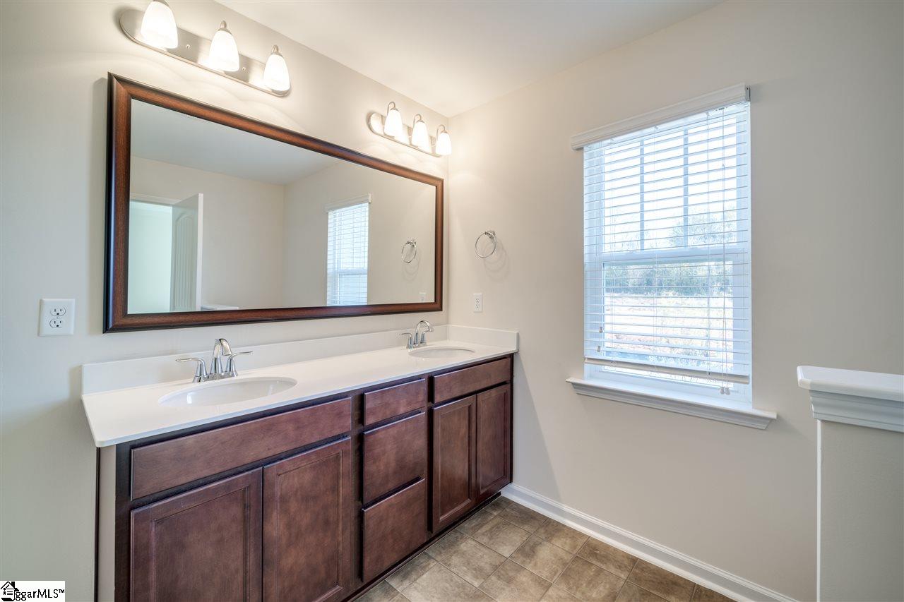 719 Hayden Lane Inman, SC 29349 - Photo 12 of 15