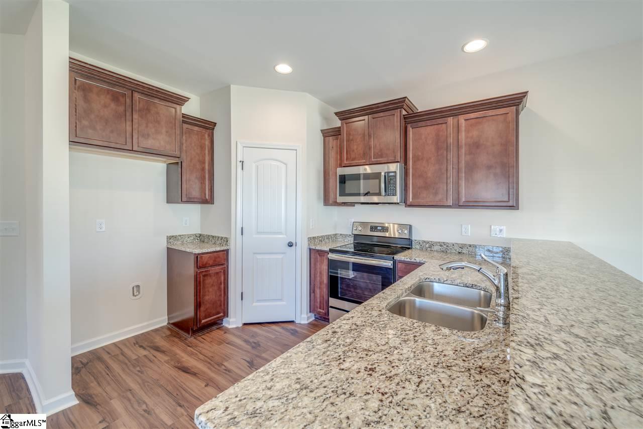 719 Hayden Lane Inman, SC 29349 - Photo 3 of 15