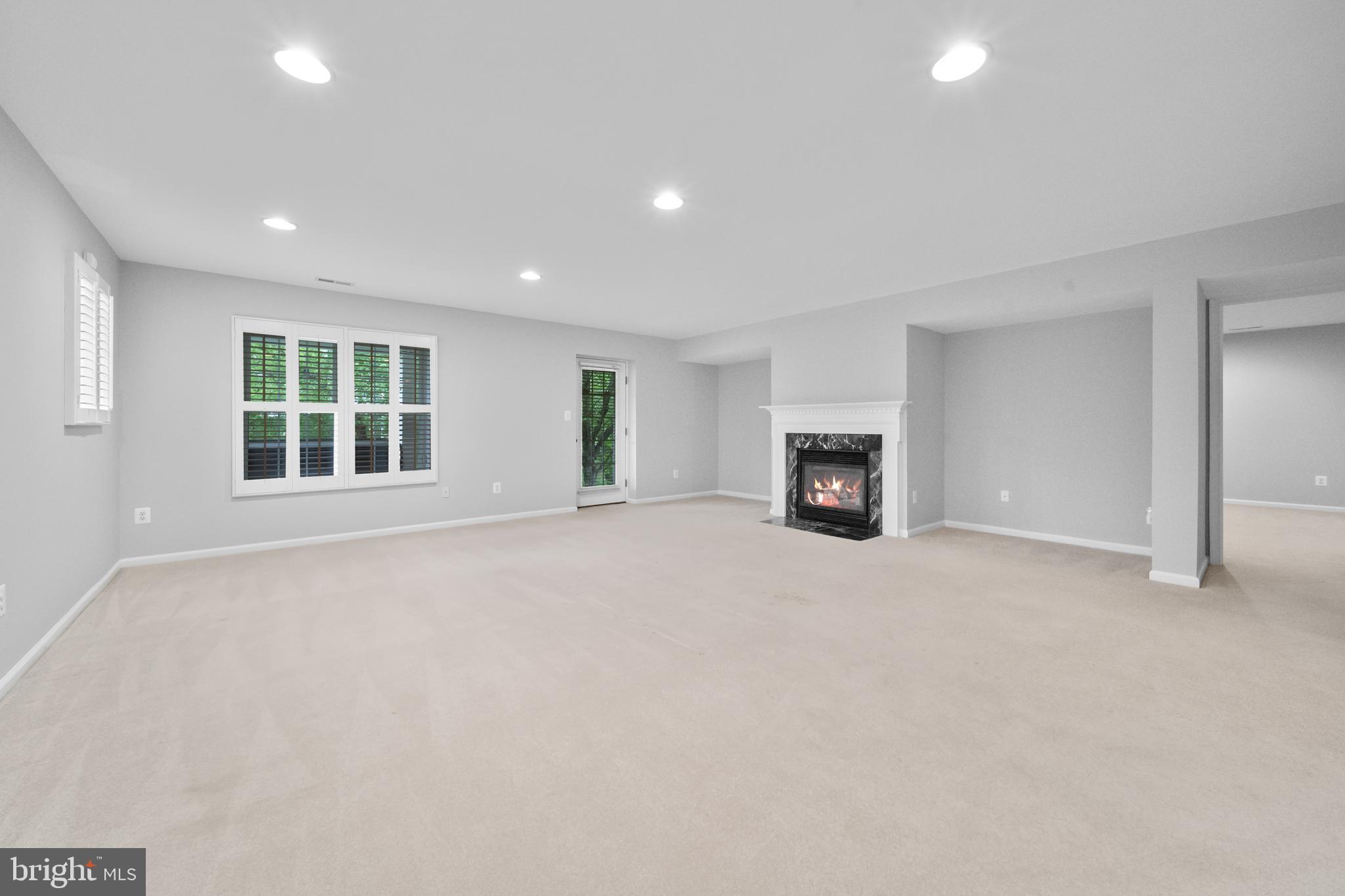 13514 Ryton Ridge Lane Gainesville, VA 20155 - Photo 42 of 63 Downstairs family room