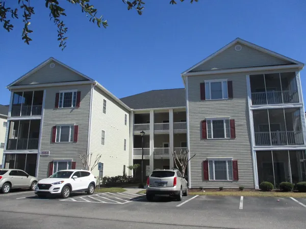 $1,400 | 2060 Cross Gate Boulevard, Unit 301, Surfside Beach, SC 29575