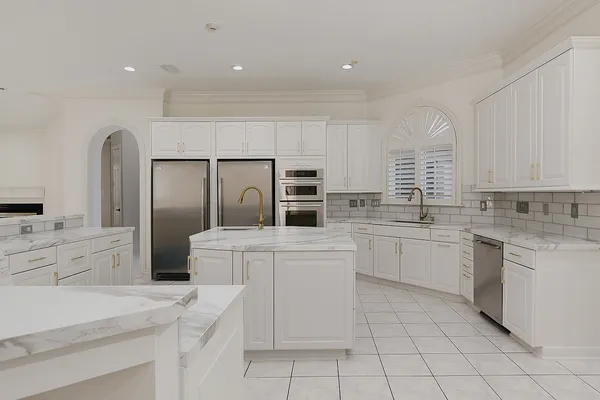 $2,399,900 | 23508 Twin Oaks Drive, Spring, TX 77389