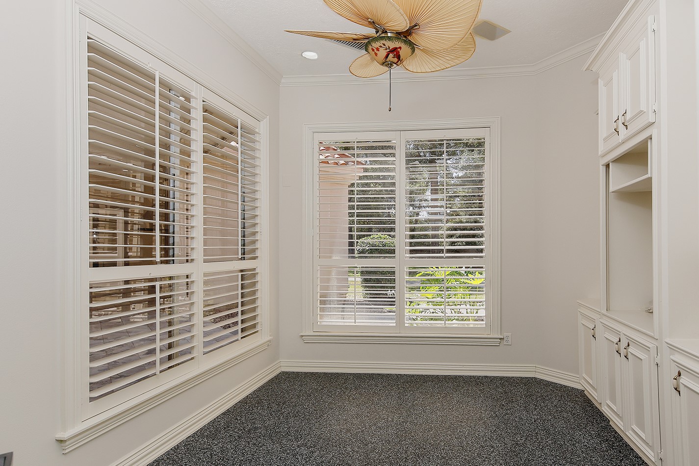 23508 Twin Oaks Drive Spring, TX 77389 - Photo 20 of 50 a view of an empty room with a window