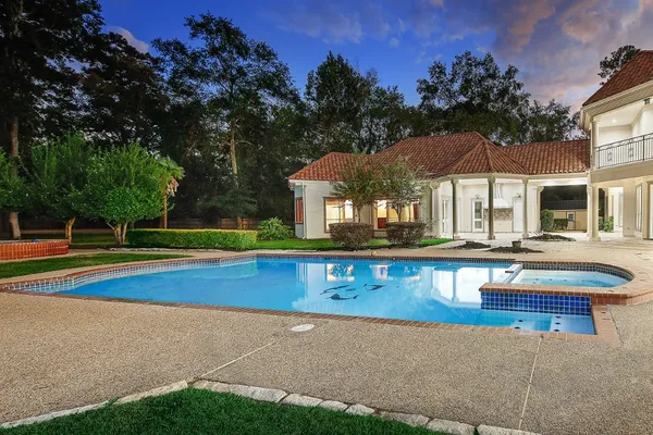 $2,399,900 | 23508 Twin Oaks Drive, Spring, TX 77389