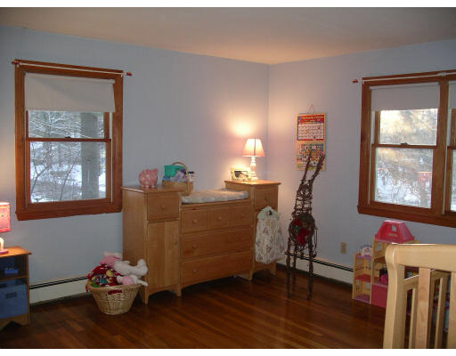 16 Pomeroy Road North Reading, MA 01864 - Photo 14 of 24 Gallery Image 14
