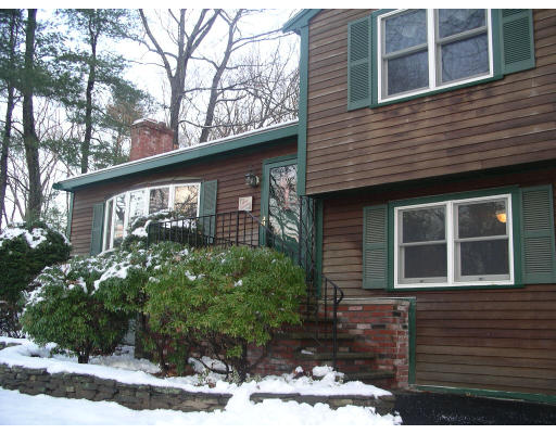 16 Pomeroy Road North Reading, MA 01864 - Photo 2 of 24 Gallery Image 2