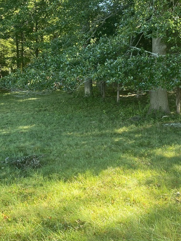 70 Riverside Drive Berkley, MA 02779 - Photo 4 of 8 Gallery Image 4