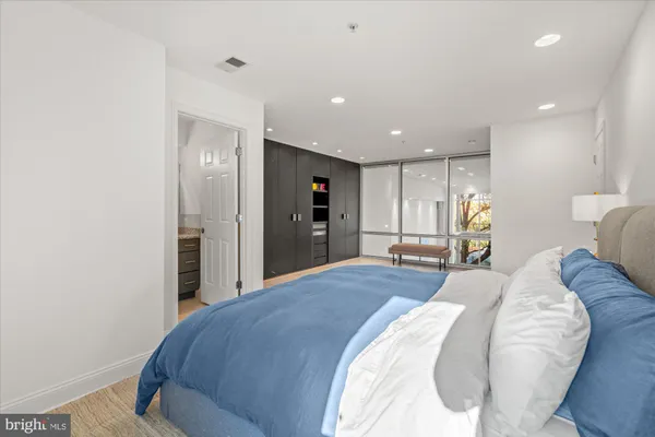 $6,900 | 1610 11th Street Northwest, Unit 3B, Washington, DC 20001