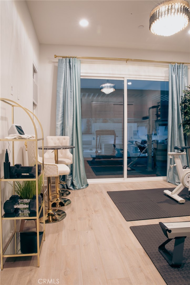 28618 Bloom Lane Saugus, CA 91350 - Photo 12 of 43