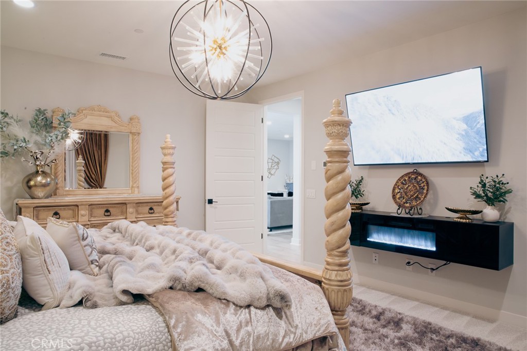 28618 Bloom Lane Saugus, CA 91350 - Photo 19 of 43