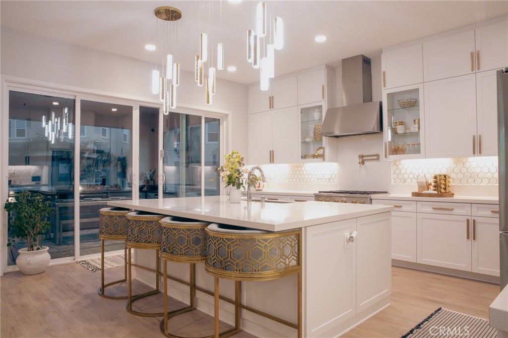 28618 Bloom Lane Saugus, CA 91350 - Photo 5 of 43