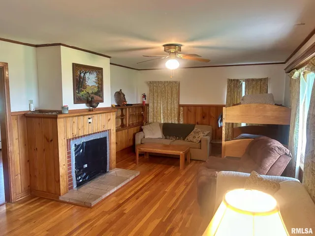 $155,000 | 109 Patton Drive, Elizabethtown, IL 62931