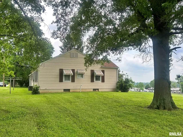 $155,000 | 109 Patton Drive, Elizabethtown, IL 62931