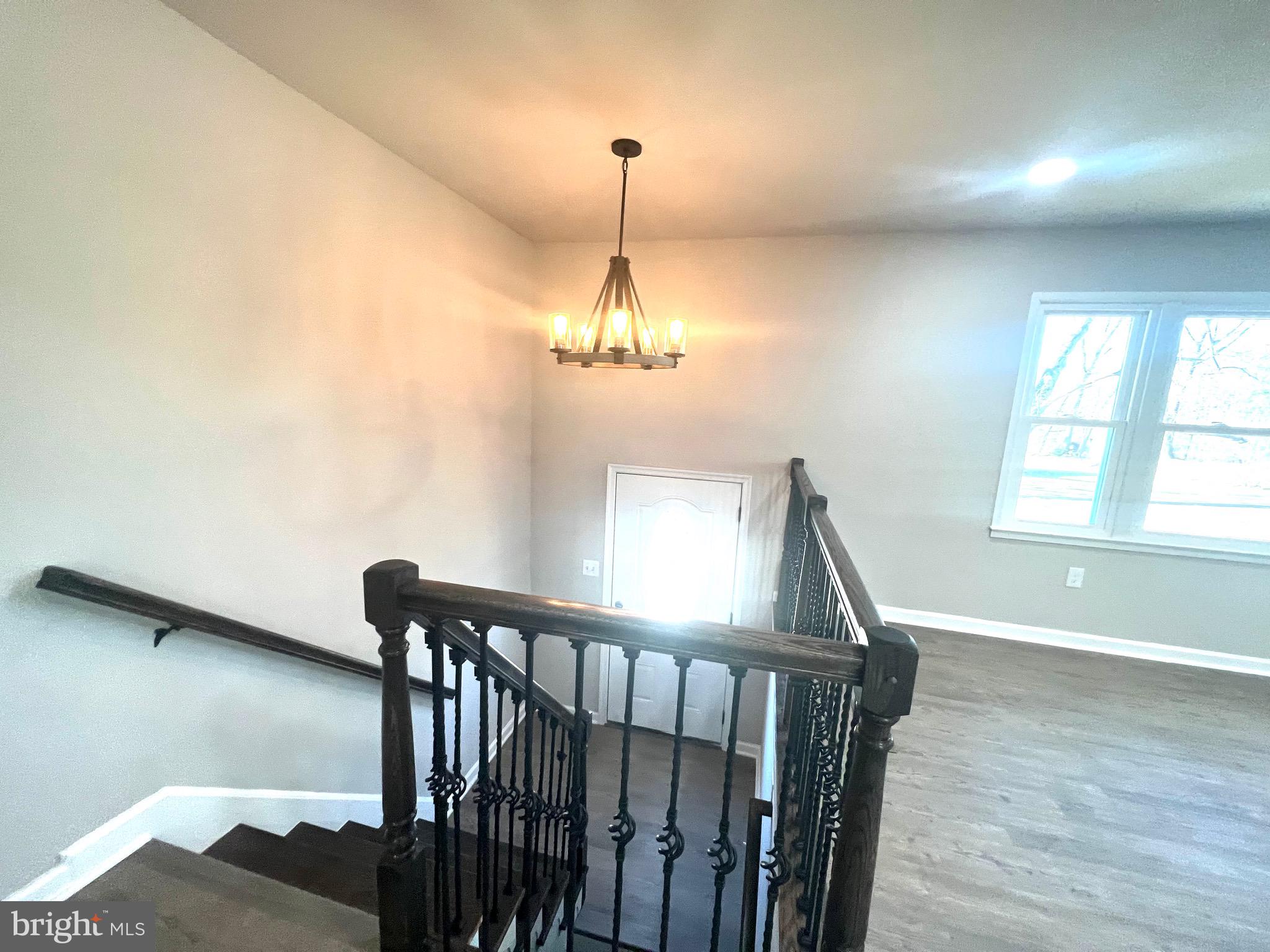 13839 Delaney Road Woodbridge, VA 22193 - Photo 14 of 48 Stunning Rails