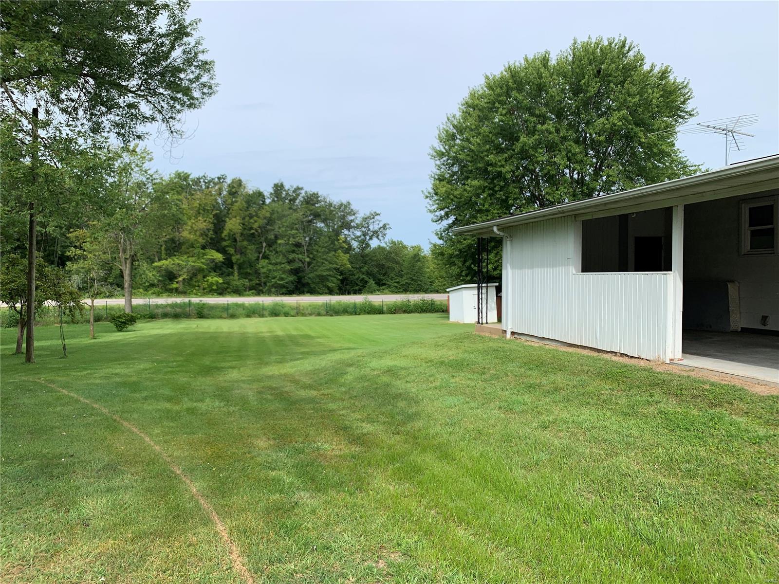901 Stiening Street Waterloo, IL 62298 - Photo 16 of 22 Gallery Image 16