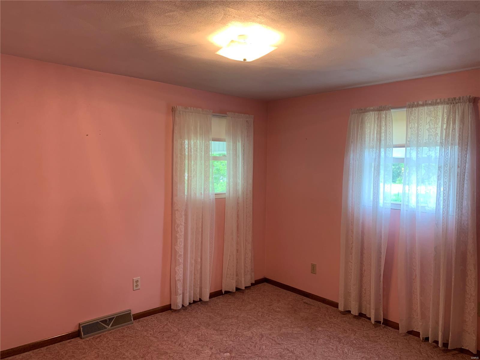 901 Stiening Street Waterloo, IL 62298 - Photo 9 of 22 Gallery Image 9