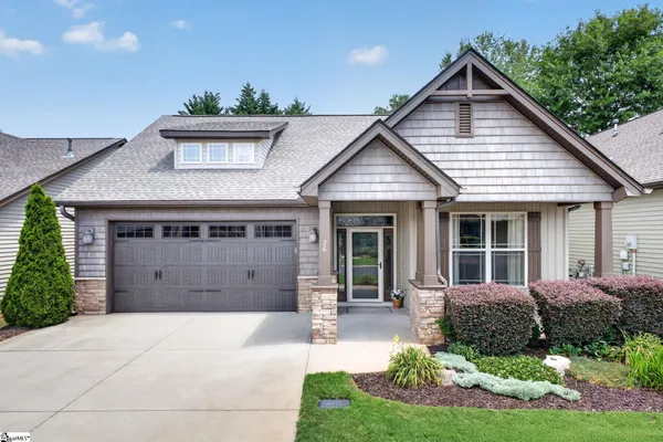 $349,500 | 26 Dolerite Drive, Taylors, SC 29687