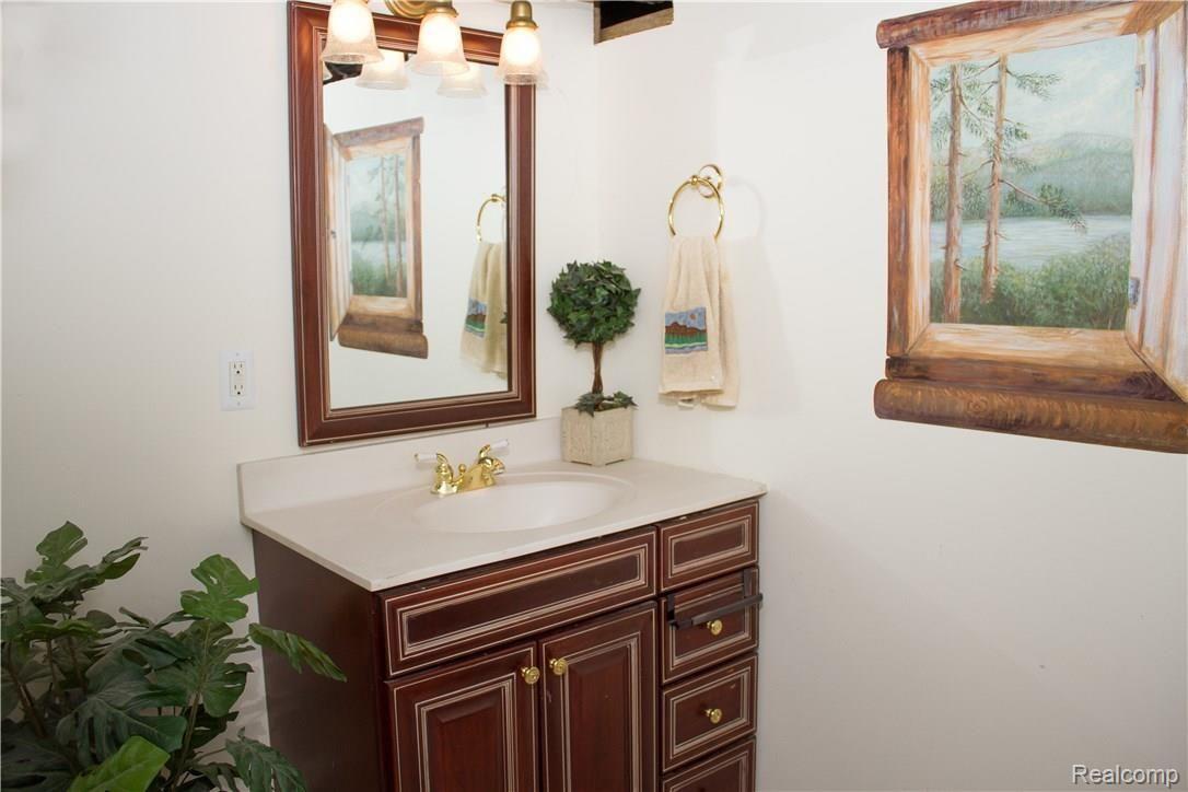 722 Wilcox Street Rochester, MI 48307 - Photo 35 of 52 FullBathBasement1.jpg