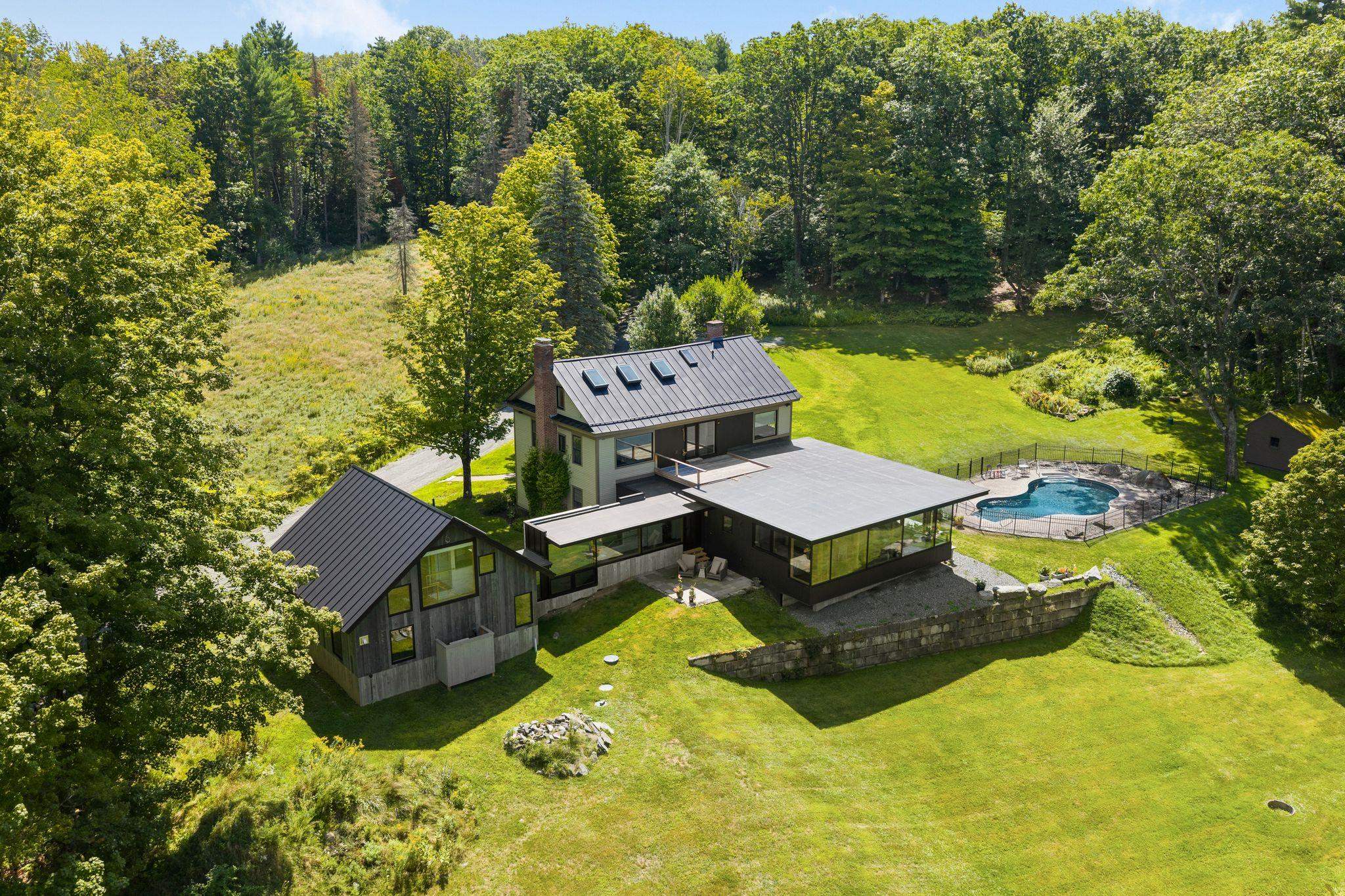 28 Loomis Road Lebanon, NH 03766 - Photo 2 of 45 Gallery Image 2
