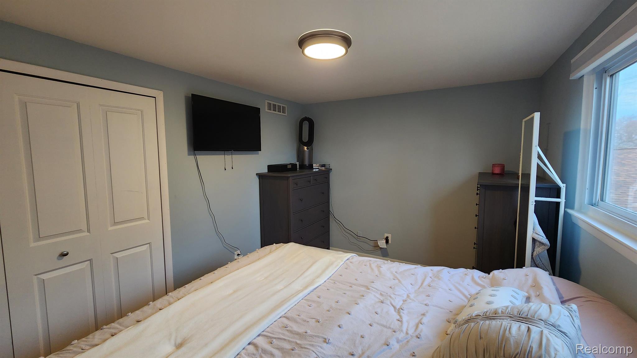 18477 Davidson Road Fraser, MI 48026 - Photo 32 of 52 Gallery Image 32