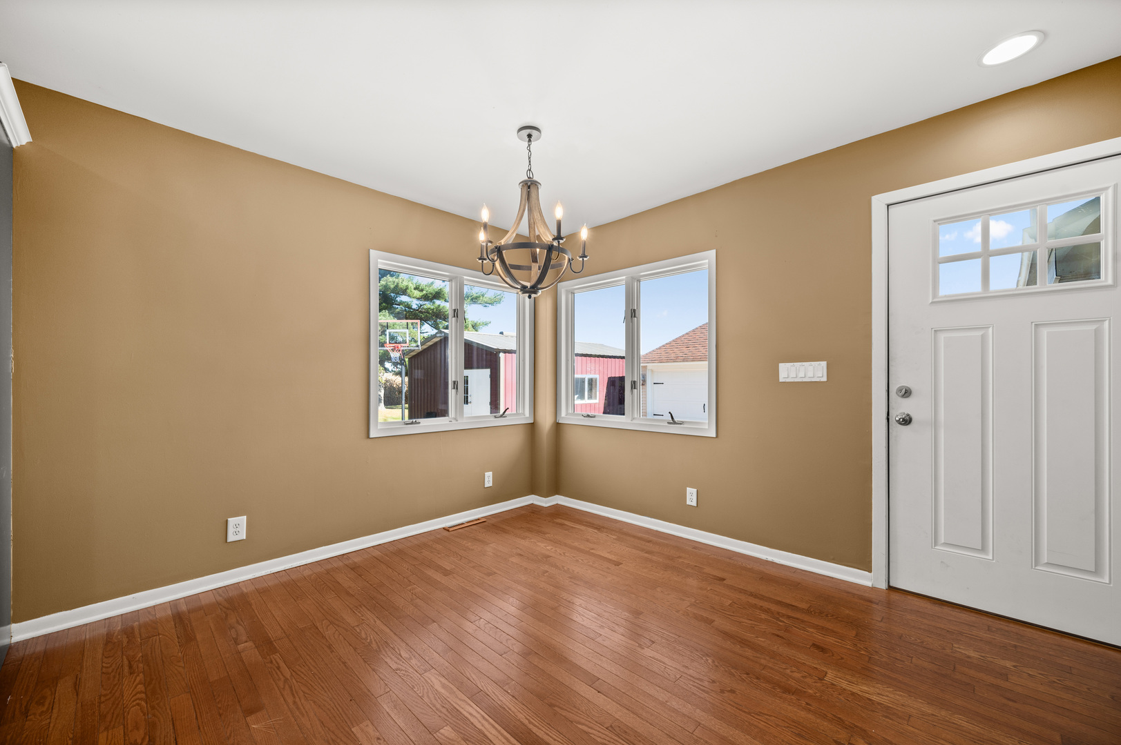 29290 Glidden Road Kingston, IL 60145 - Photo 12 of 38 a view of livingroom with window