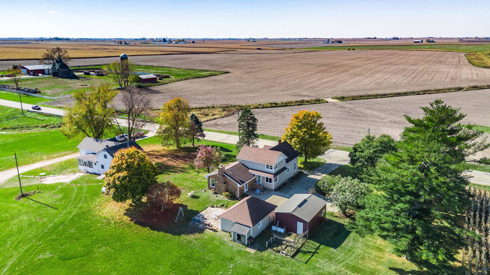 29290 Glidden Road Kingston, IL 60145 - Photo 36 of 38 an aerial view of a house with a lake view