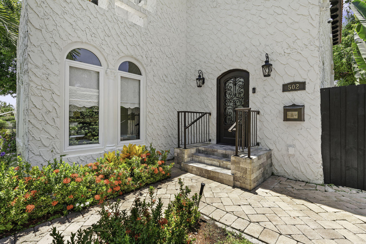 502 38th Street West Palm Beach, FL 33407 - Photo 3 of 30 Front door.