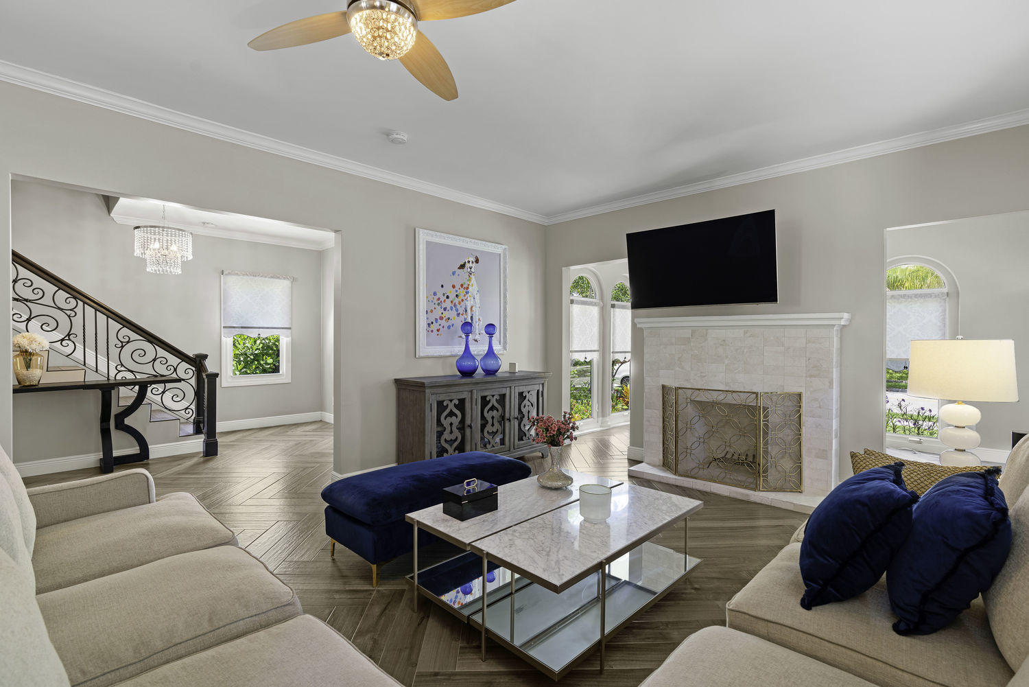 502 38th Street West Palm Beach, FL 33407 - Photo 8 of 30 Living areas.