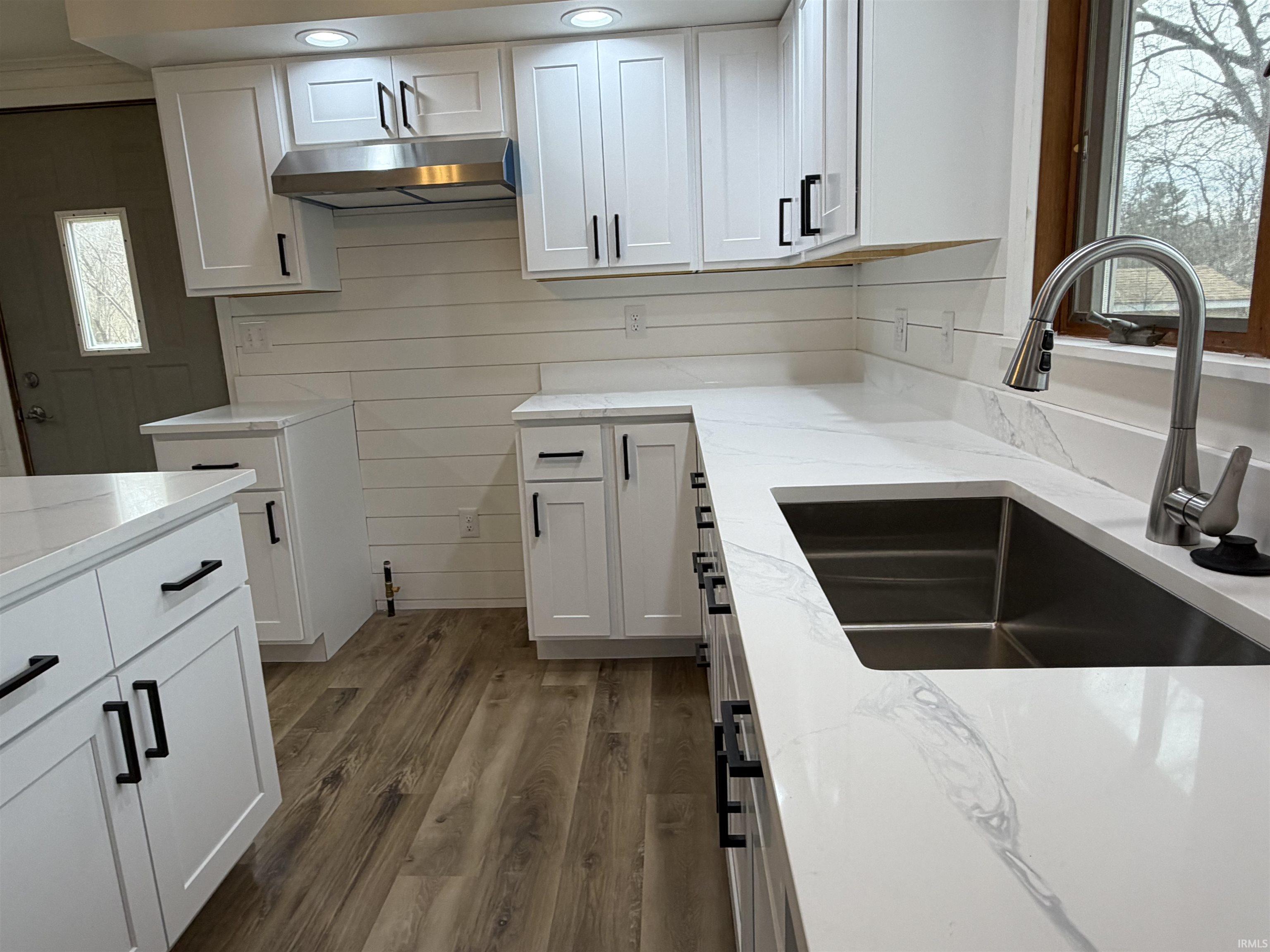 8051 North Cardinal Road Walkerton, IN 46574 - Photo 11 of 26