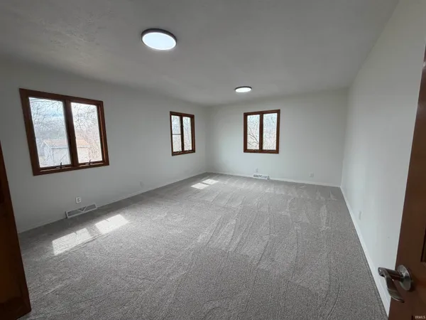 $209,000 | 8051 North Cardinal Road, Walkerton, IN 46574