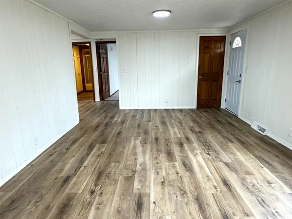 $209,000 | 8051 North Cardinal Road, Walkerton, IN 46574