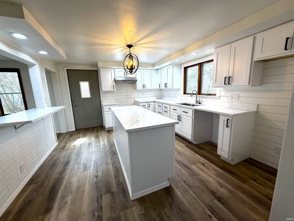 $209,000 | 8051 North Cardinal Road, Walkerton, IN 46574