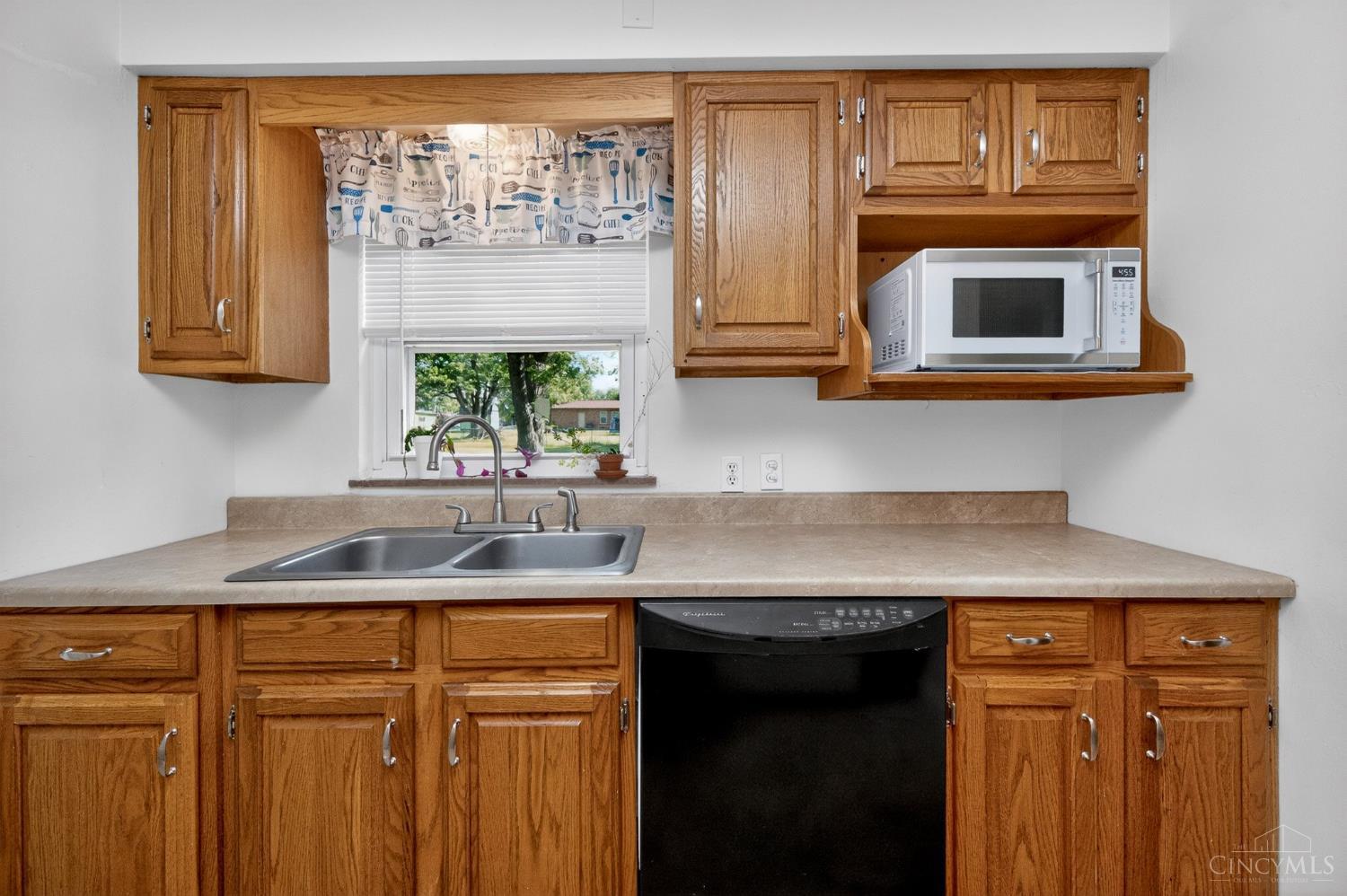 7987 West Chester Road West Chester, OH 45069 - Photo 12 of 37 Gallery Image 12
