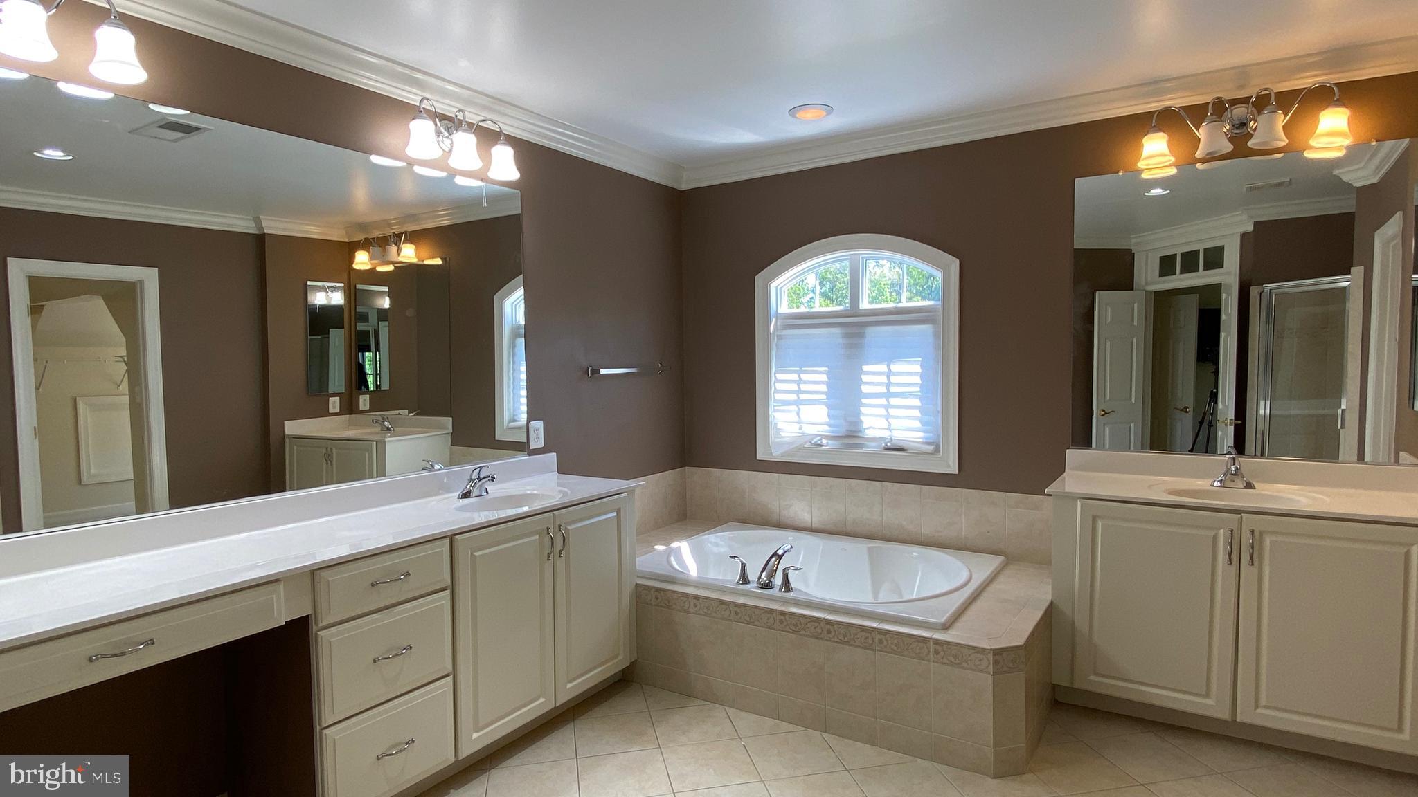 3325 Dondis Creek Drive Triangle, VA 22172 - Photo 16 of 29