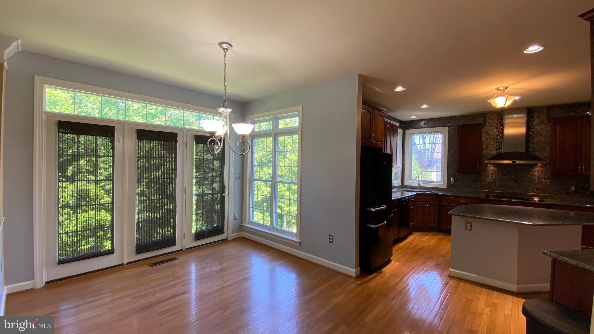 3325 Dondis Creek Drive Triangle, VA 22172 - Photo 4 of 29