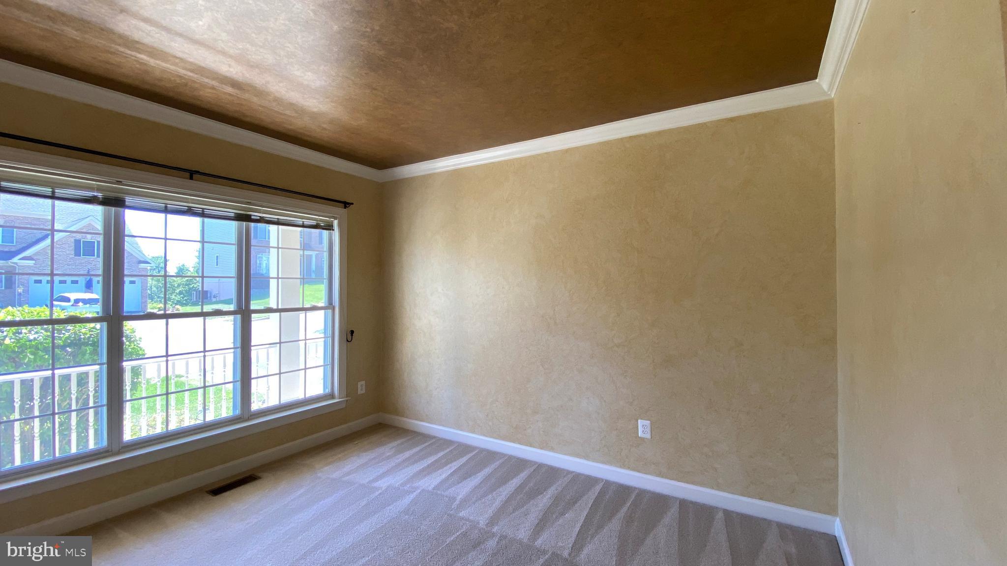 3325 Dondis Creek Drive Triangle, VA 22172 - Photo 10 of 29